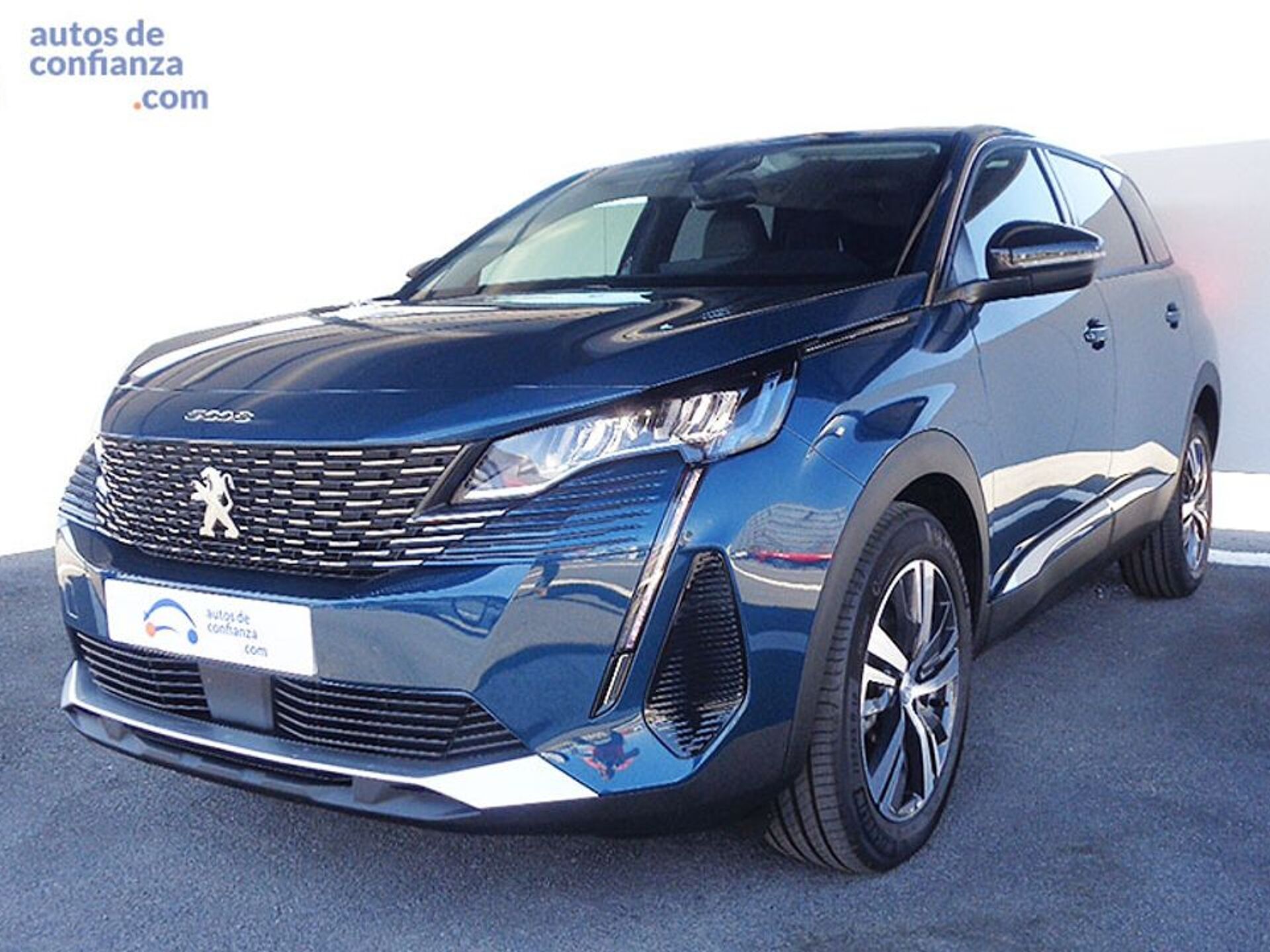 Imagen de PEUGEOT 5008