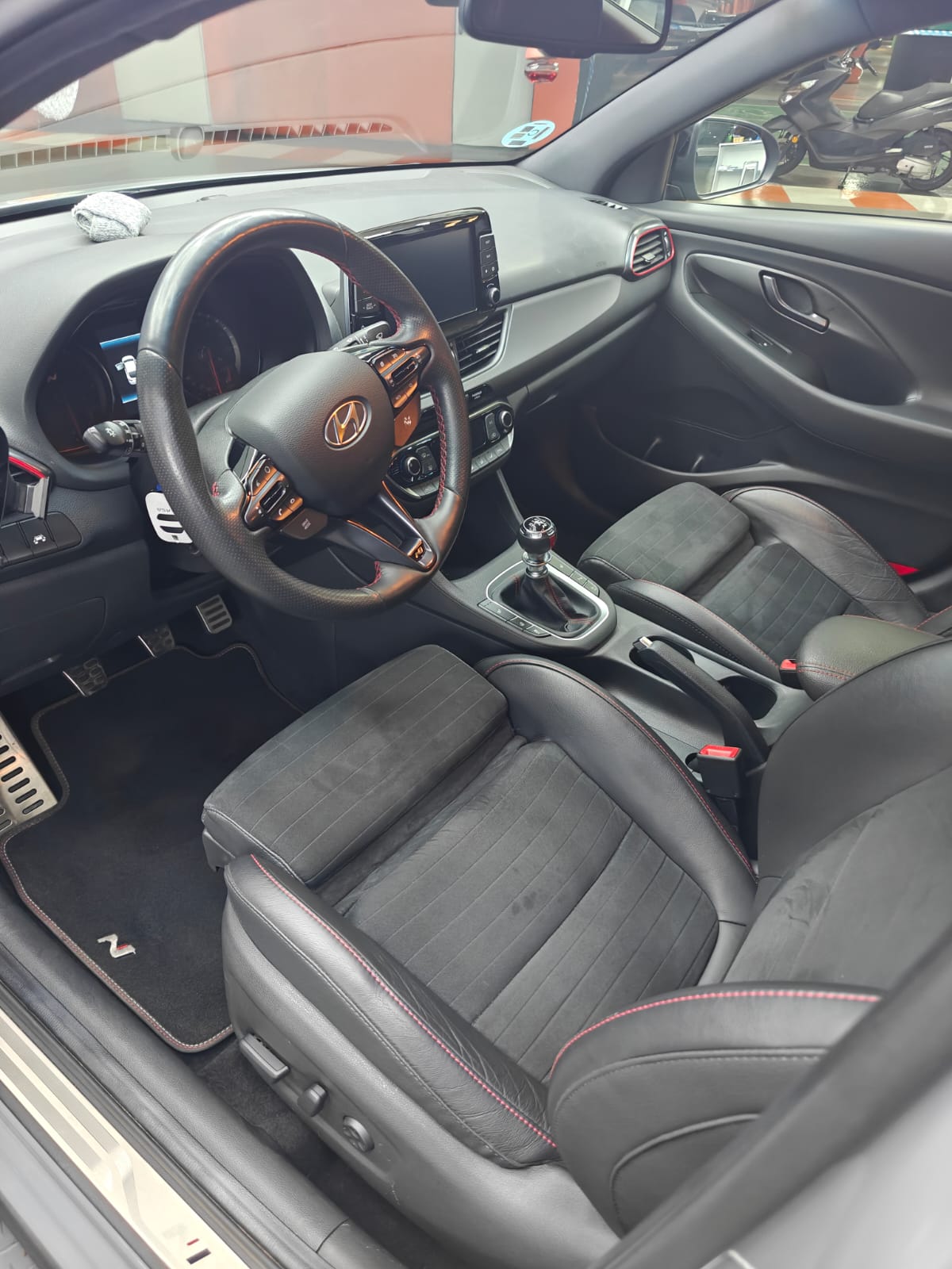 Foto del HYUNDAI i30 2.0 TGDI N Performance 275