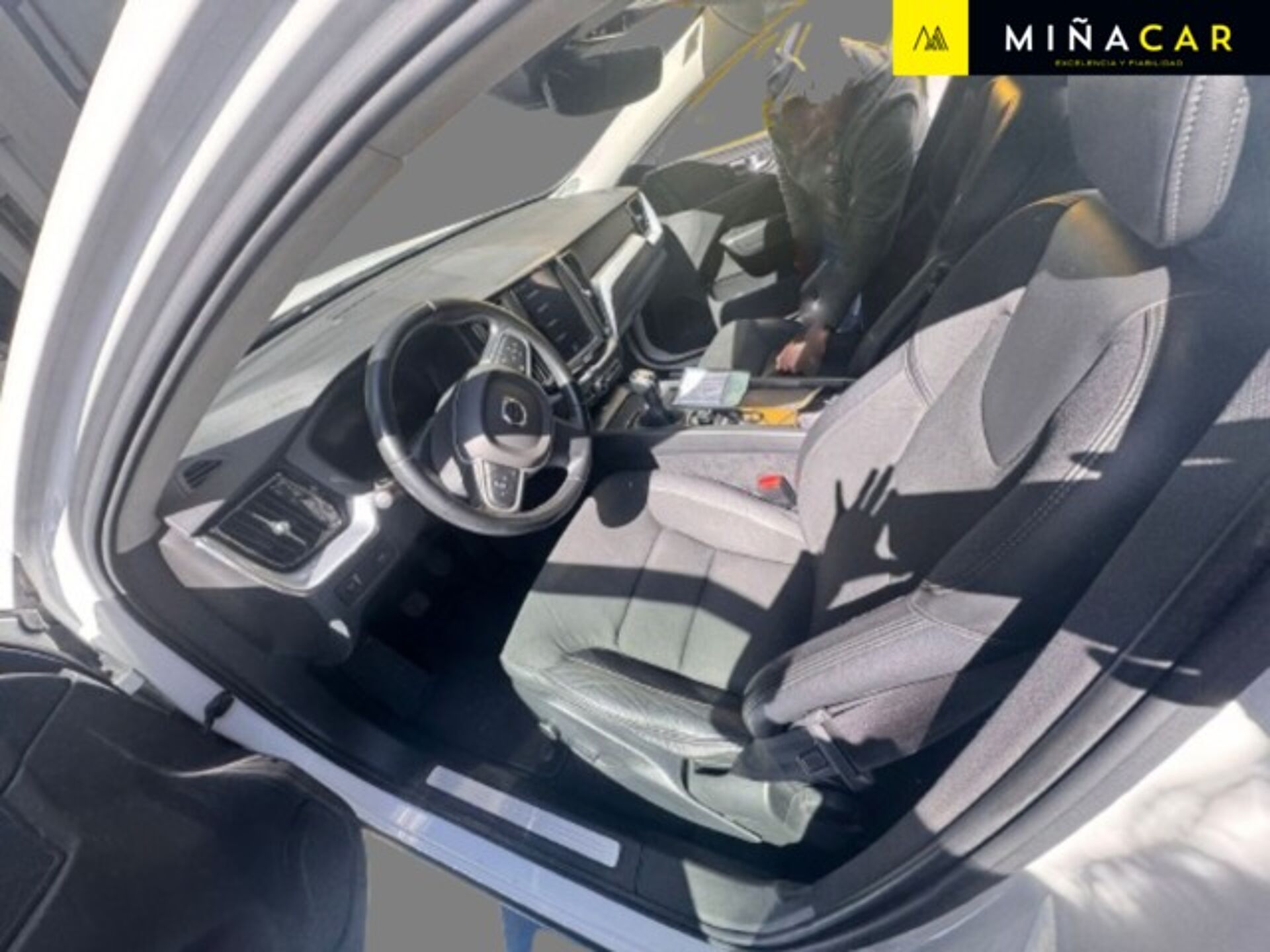 Imagen 3 de VOLVO XC60