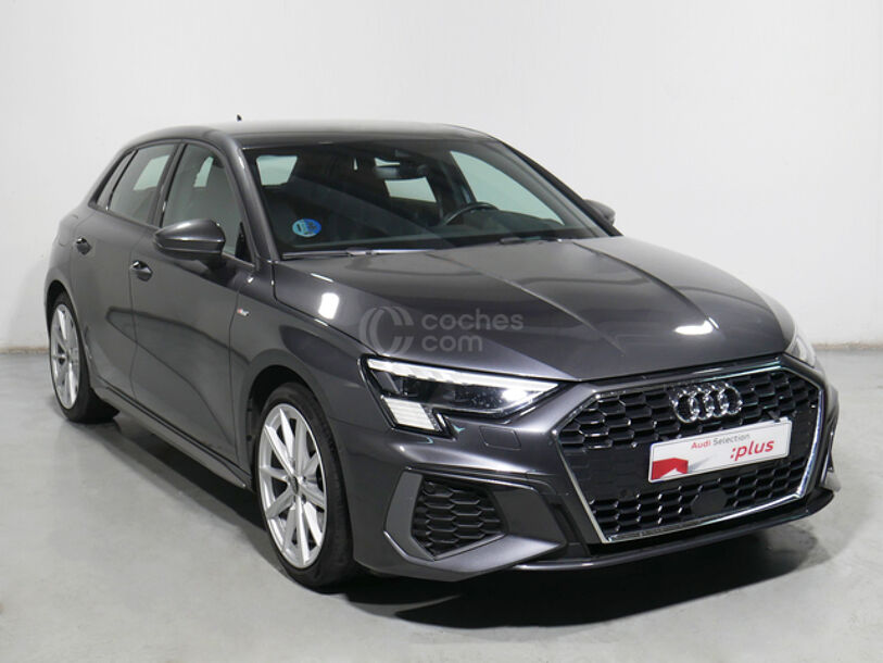 Foto del AUDI A3 Sportback 35 TFSI Black line S tronic 110kW