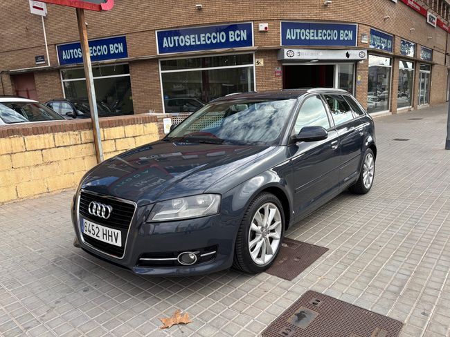 AUDI A3 (2.0 TDI 140CV Ambition) en Barcelona