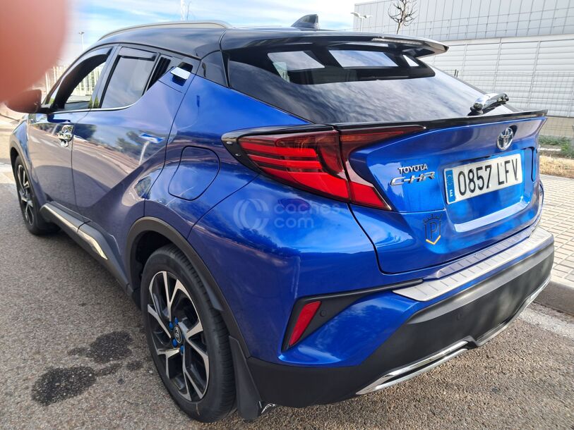 Foto del TOYOTA C-HR 180H Advance