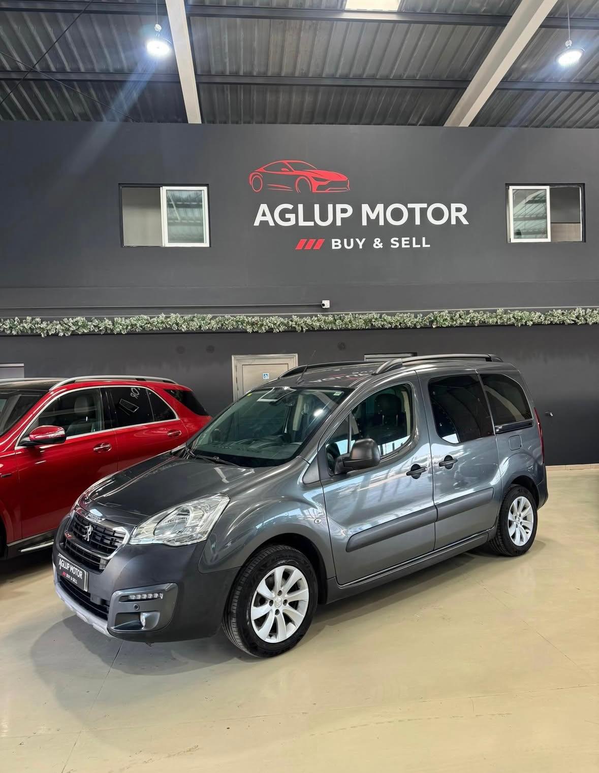 Foto del PEUGEOT Partner Tepee 1.6BlueHDI Outdoor 100