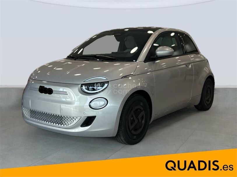 Foto del FIAT 500 e 87Kw Giorgio Armani