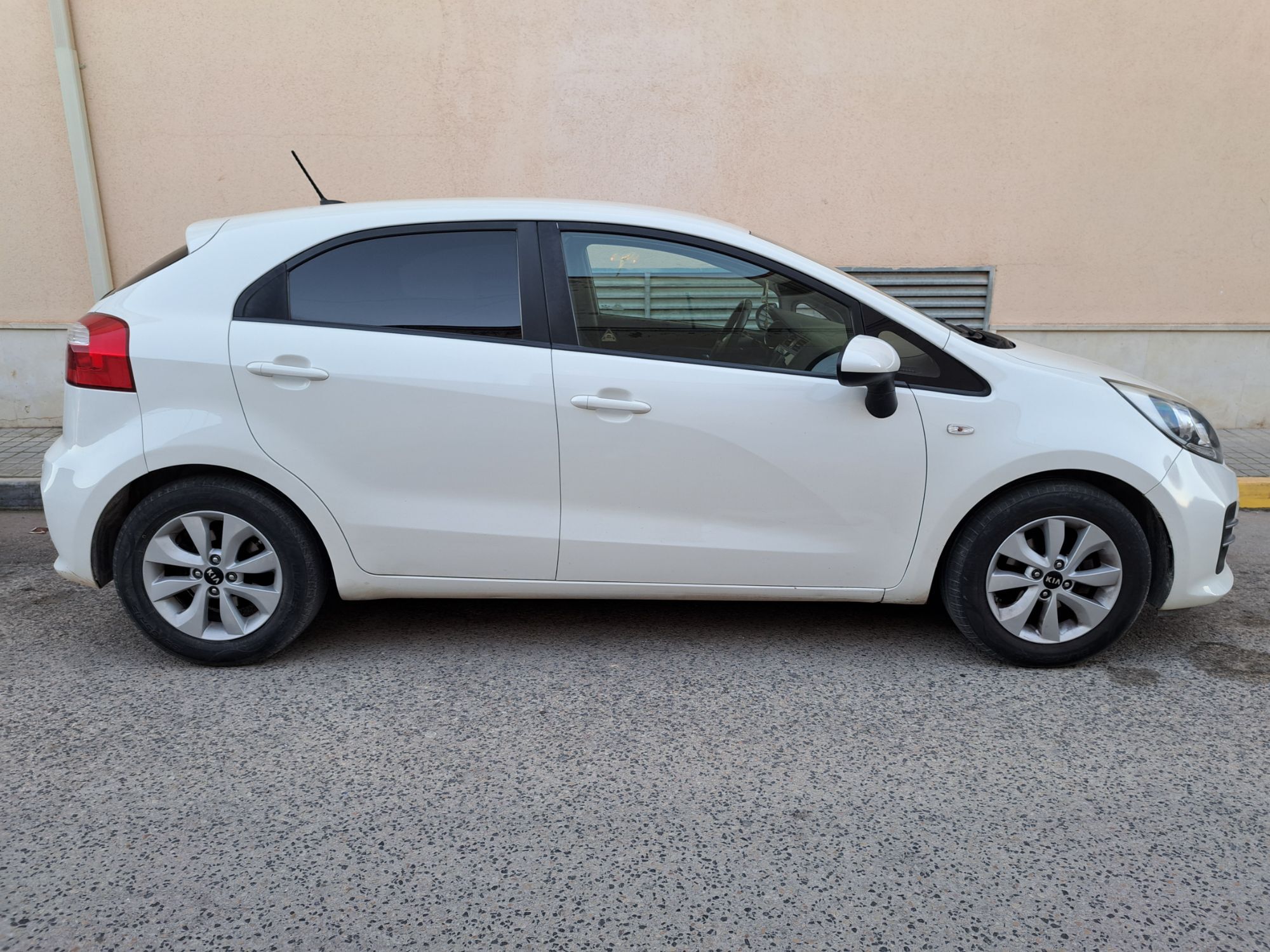 Foto del KIA Rio 1.1CRDi WGT Drive