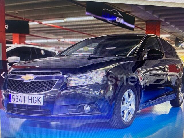 CHEVROLET Cruze (1.6 LT+ Clima 91 kW (124 CV)) en Barcelona