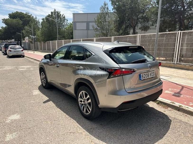 Foto del LEXUS NX 300h Executive Navigation 4WD