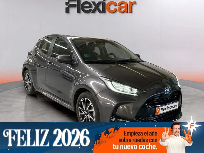 TOYOTA Yaris (1.5 120H Style) en Sevilla