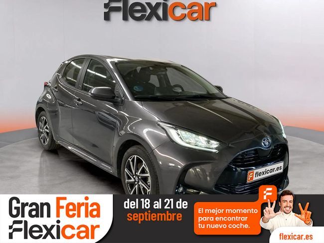 TOYOTA Yaris (1.5 120H Style Plus) en Sevilla