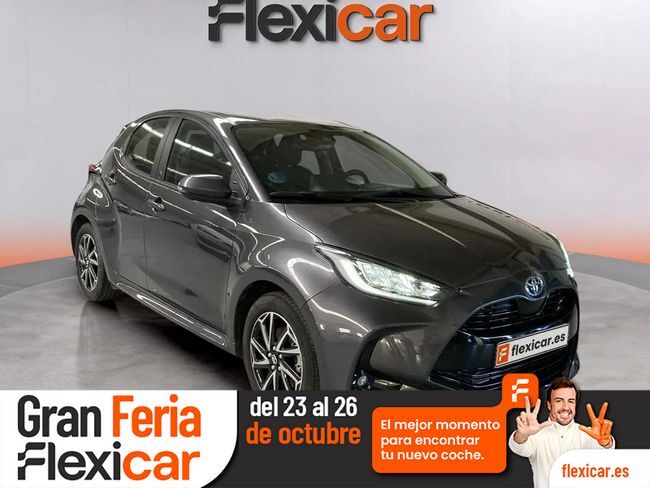 TOYOTA Yaris (1.5 120H Style) en Sevilla
