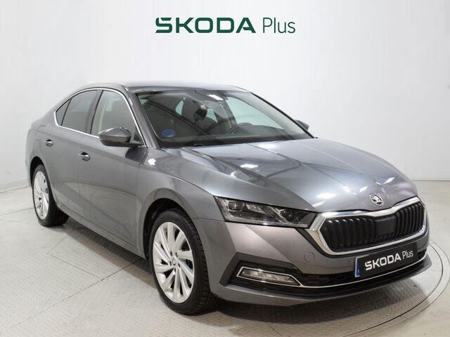 SKODA Octavia (1.4 TSI PHEV Style DSG 150 kW (204 CV)) en León