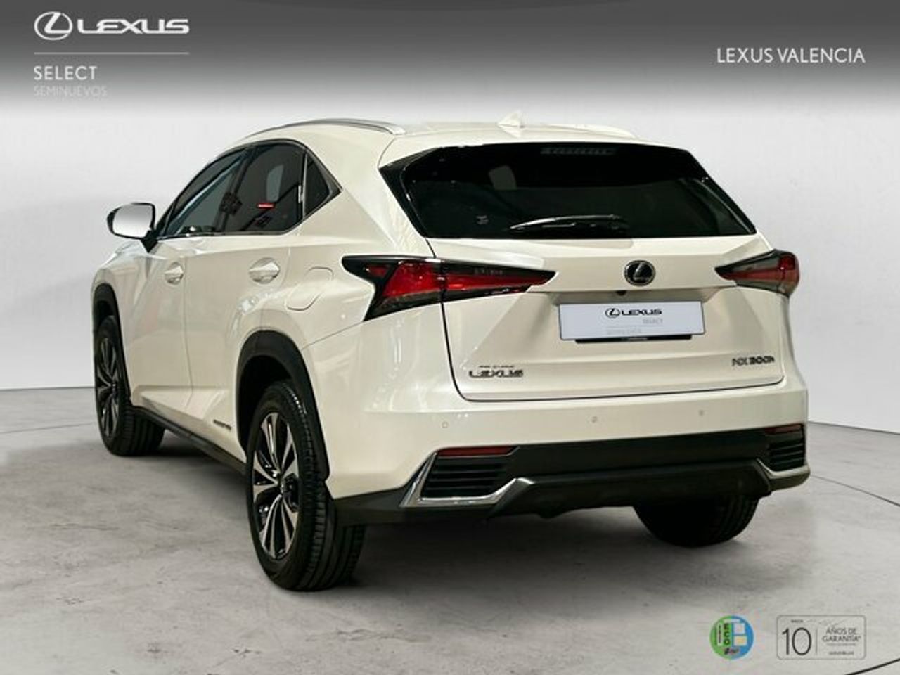 LEXUS NX (2WD 2.5 Híbrido Gasolina (197CV) Trans) en Valencia