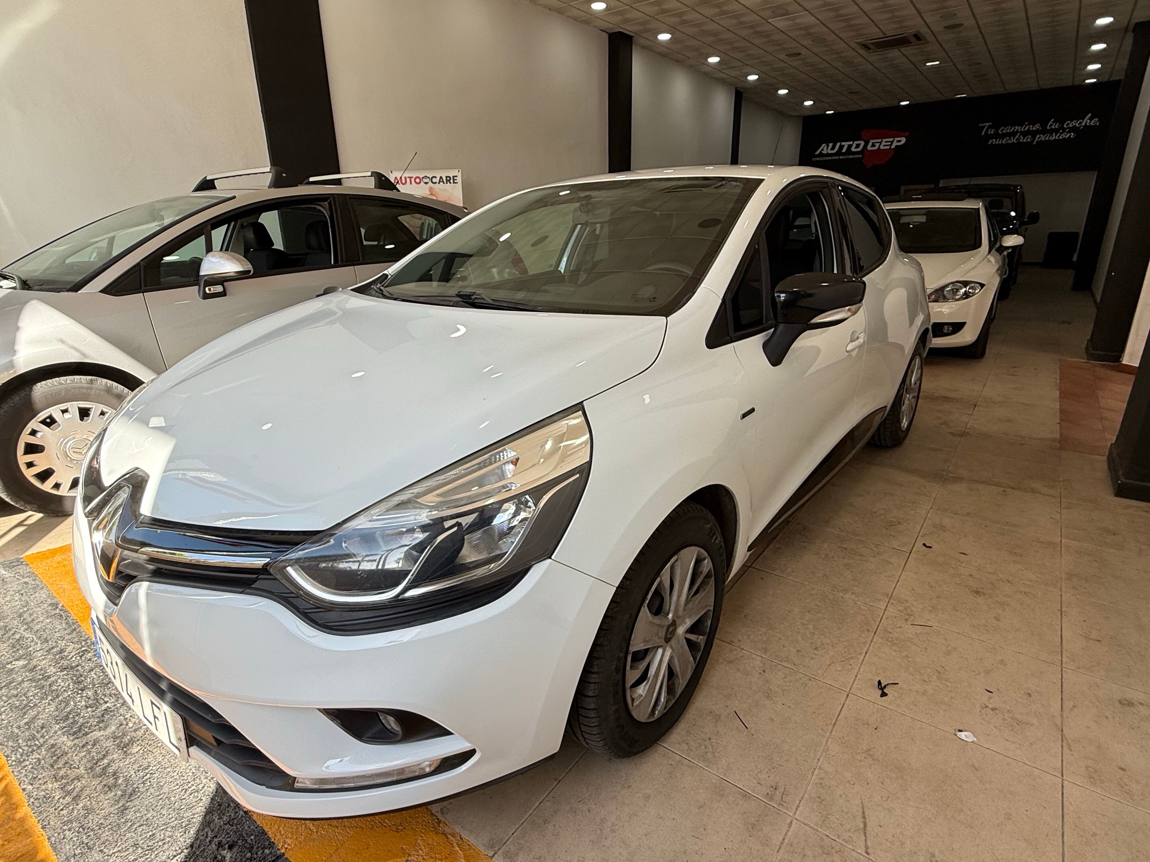 RENAULT Clio (Limited dCi 55kW (75CV) -18) en Almería