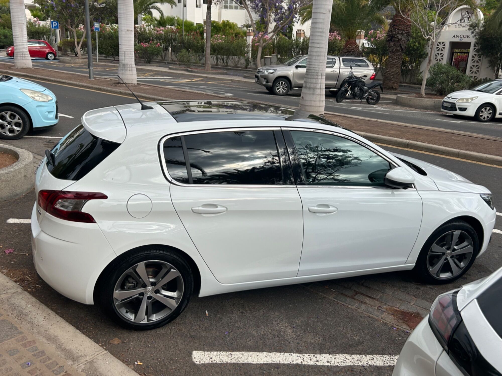 Foto del PEUGEOT 308 1.2 PureTech S&S Style S 130
