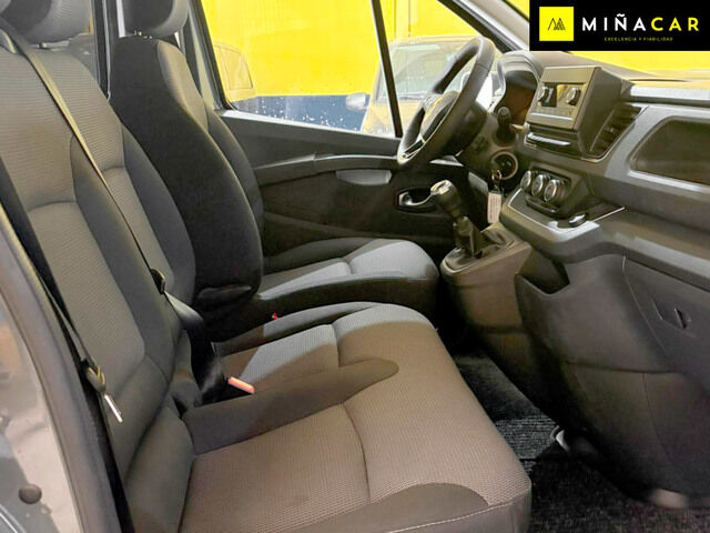 Foto del RENAULT Trafic Combi 9 2.0dCi Energy Blue 81kW