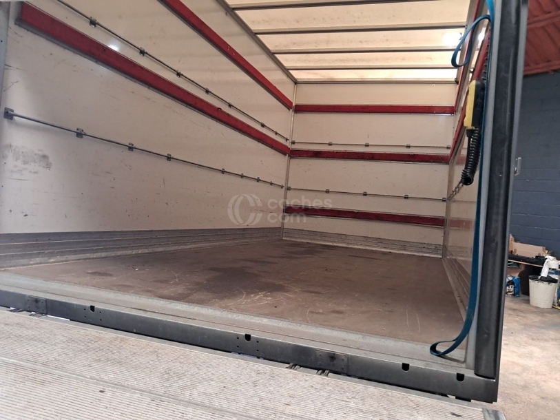 Foto del IVECO Daily Furgón 35C16 V 3520 H1 9.0 156