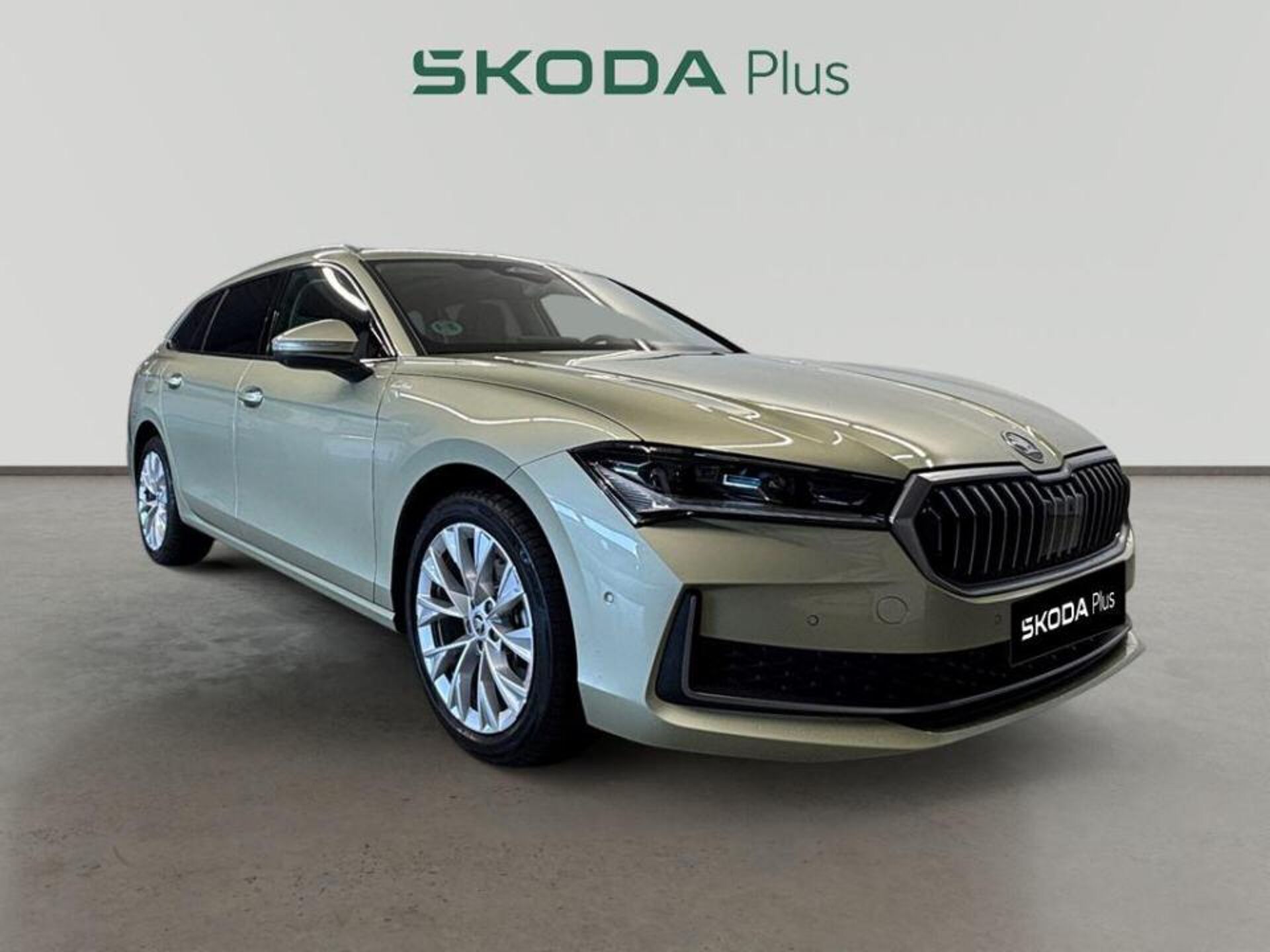 Imagen 1 de SKODA Superb