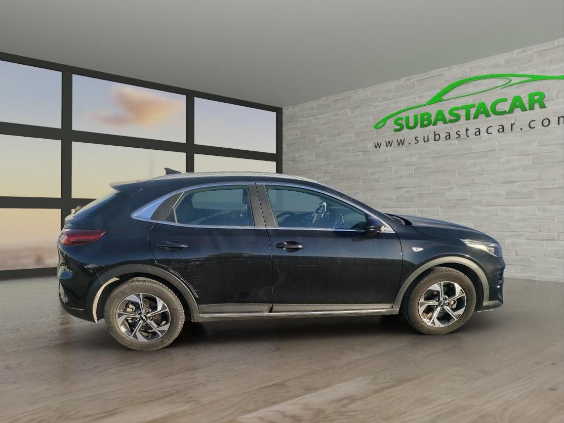 KIA XCeed (Xceed 1.0 T-GDi Drive 88kW (120CV)) en Madrid