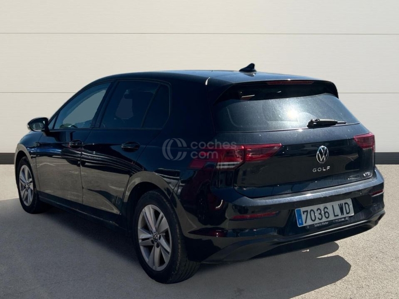 Foto del VOLKSWAGEN Golf 1.0 eTSI Life DSG 81kW