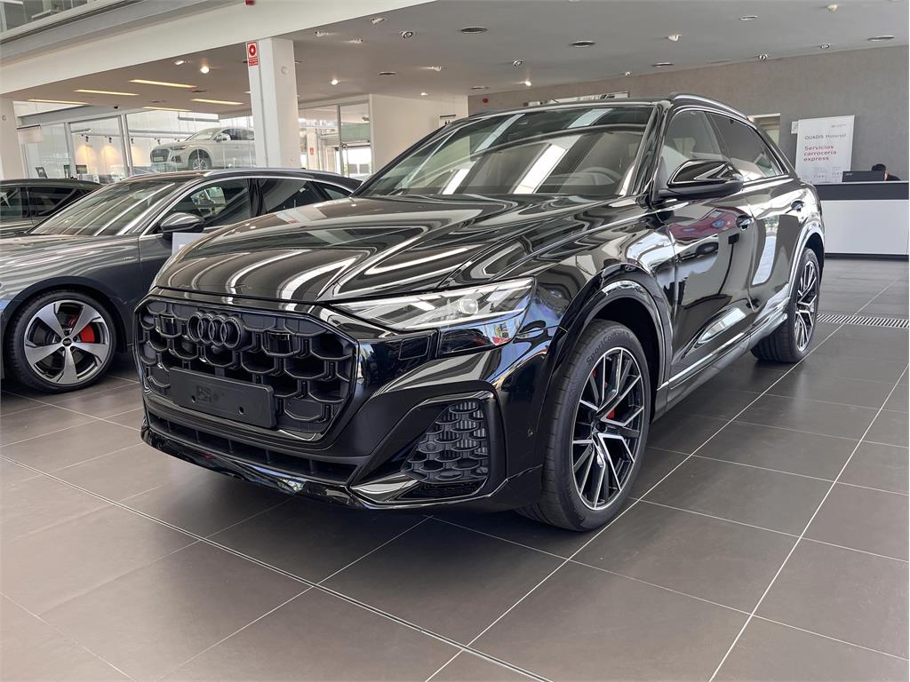 AUDI Q8 (Black line 60 TFSIe 360kW quattro tiptro) en Barcelona