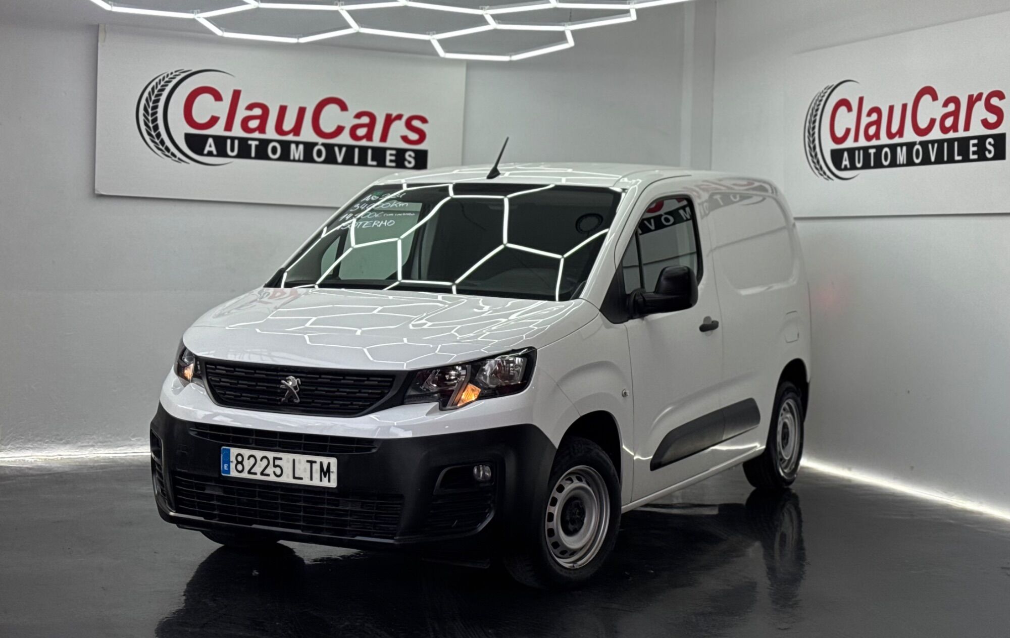 Foto del PEUGEOT Partner 1.5BlueHDI S&S Pro Standard 600kg 100