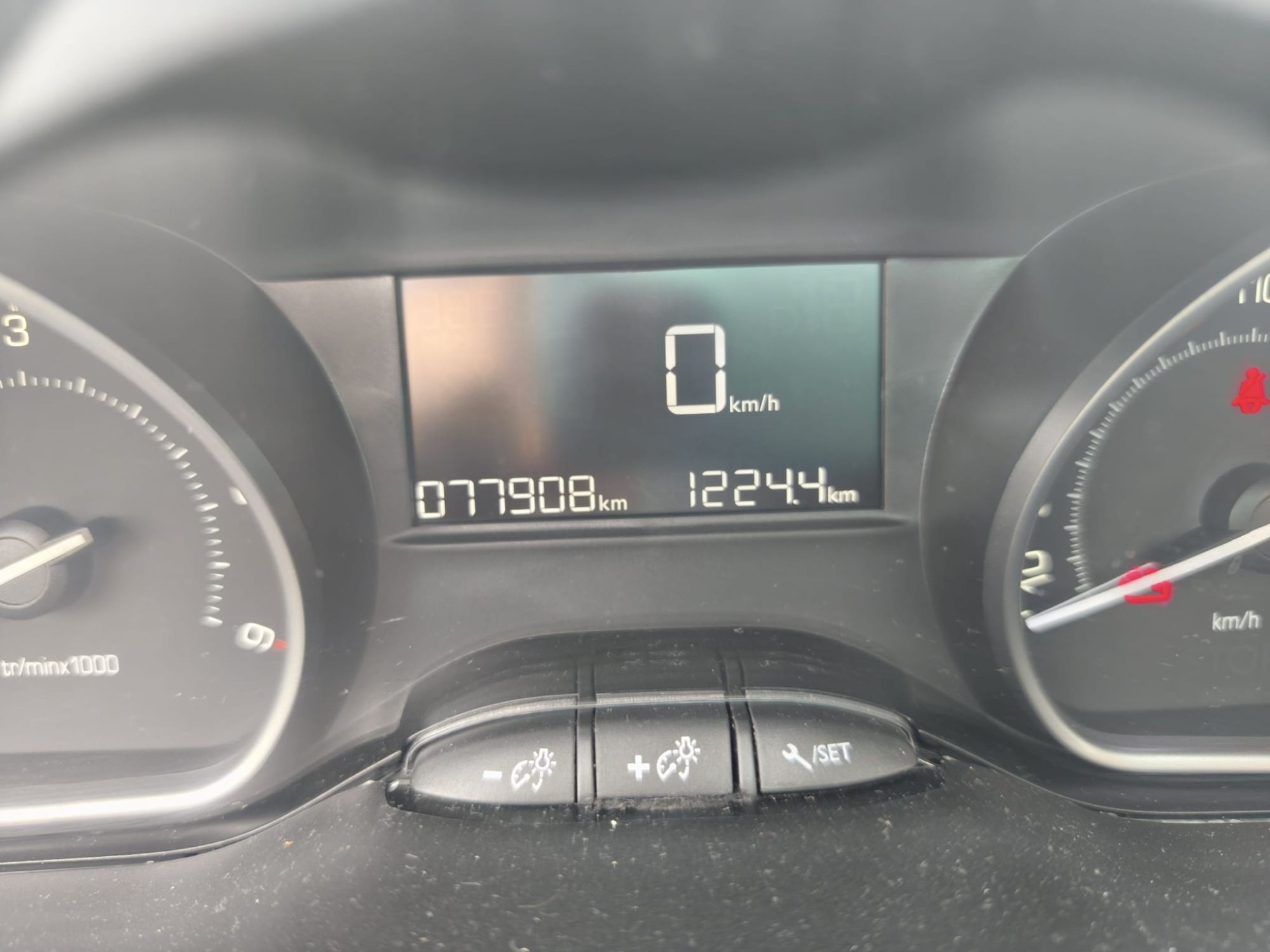 Imagen de PEUGEOT 208