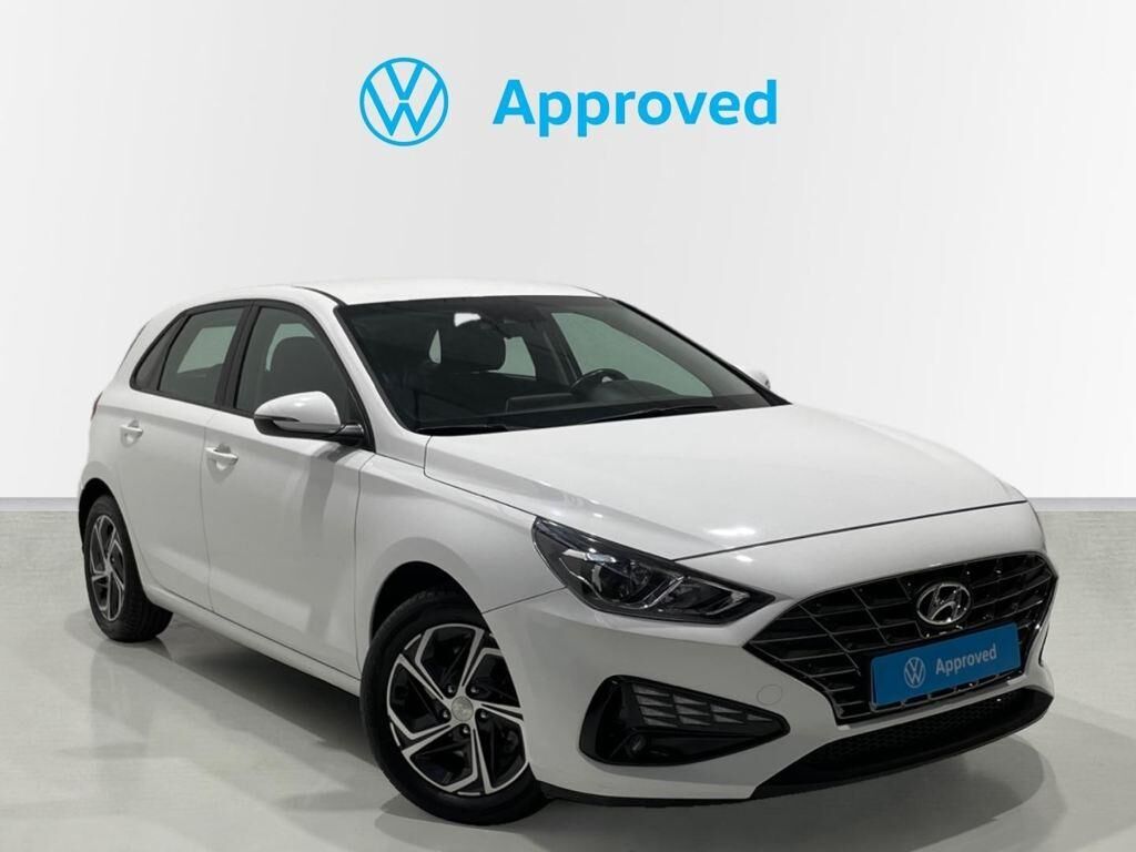 HYUNDAI i30 (1.6 CRDI Klass LRR 85 kW (116 CV)) en Barcelona