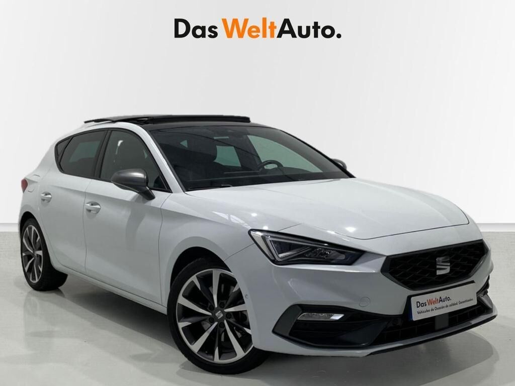SEAT León (1.5 eTSI S&S FR Go XL DSG 110 kW (150 CV)) en Barcelona