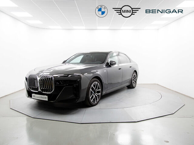 BMW Serie 7 (740d xDrive 220 kW (299 CV)) en Alicante