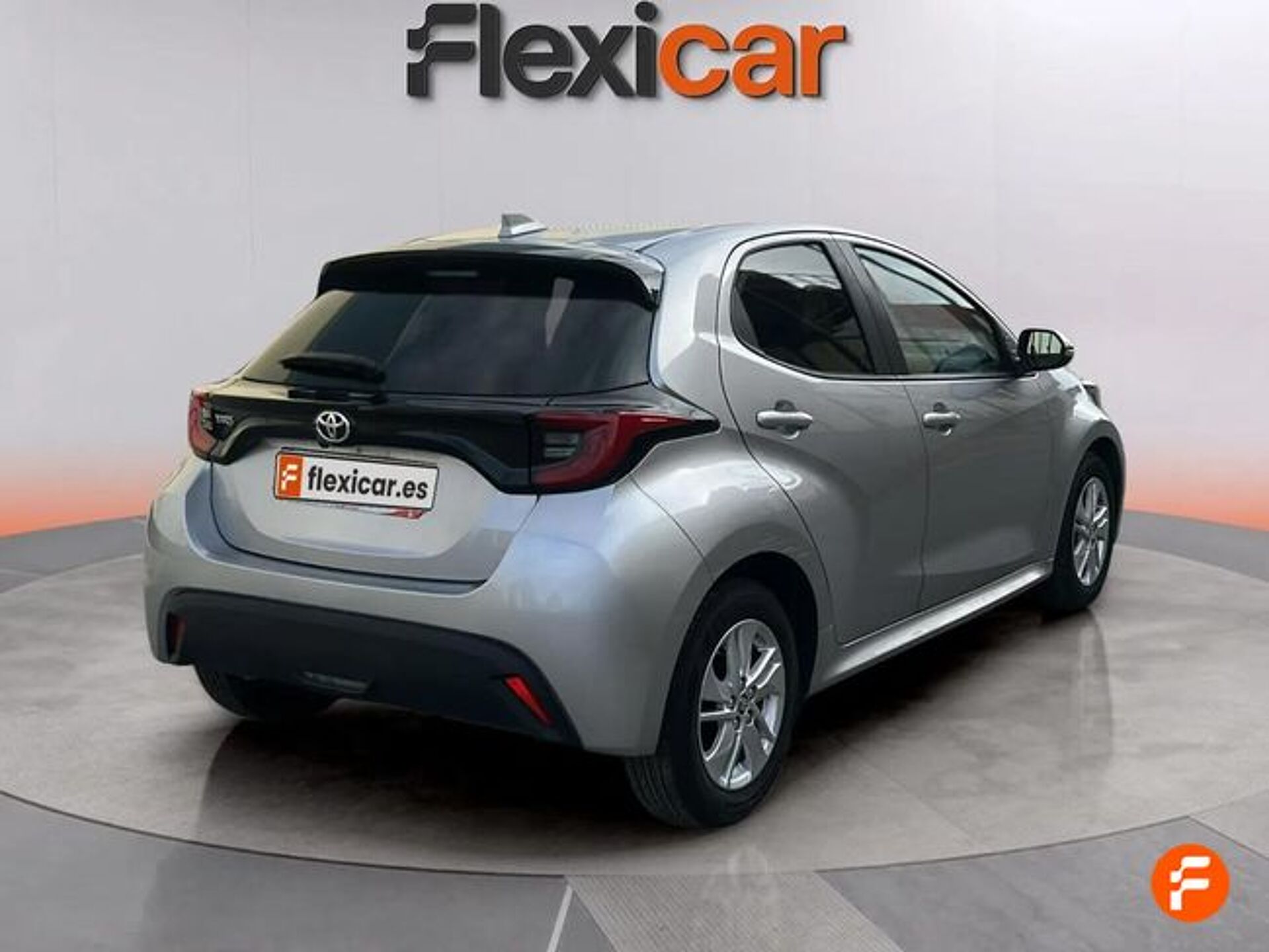 Imagen 2 de TOYOTA Yaris