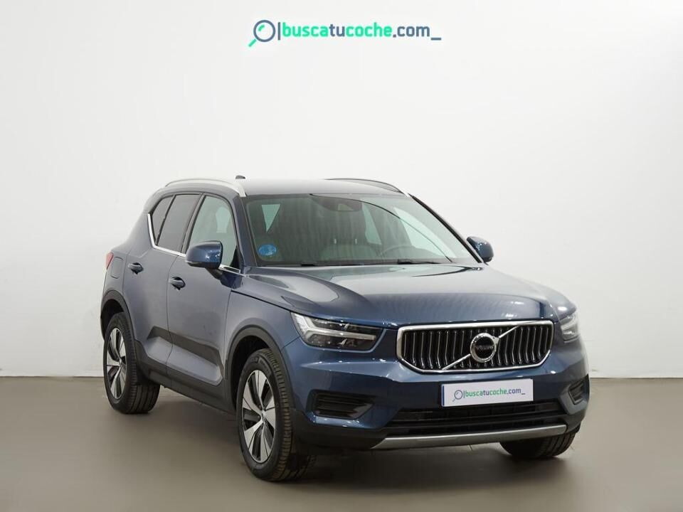VOLVO XC40 (T4 PHEV Recharge Plus Dark Auto 155 kW (211 CV)) en Cádiz