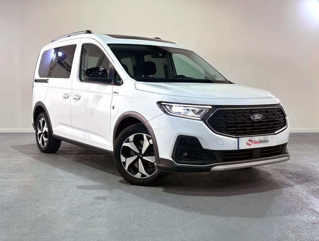 FORD Tourneo Connect (Grand  1.5 Ecoboost LWB L2 Active) en Barcelona