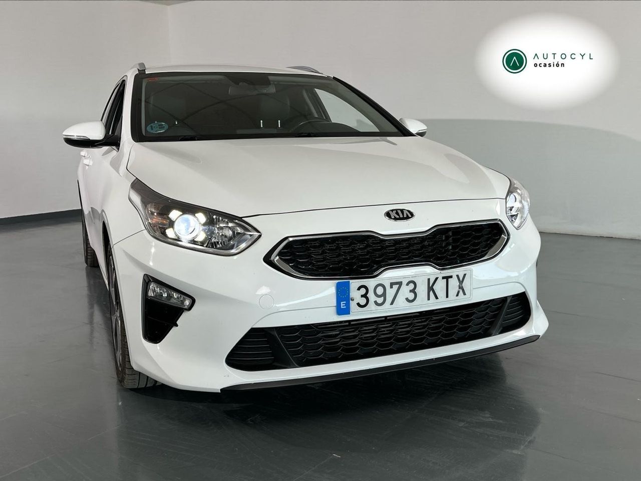 KIA Ceed (Tourer 1.6 CRDi 100kW (136CV) Tech) en Valladolid