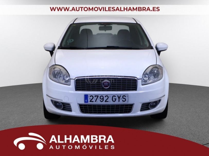Foto del FIAT Línea 1.6Mjt Emotion