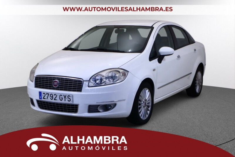 FIAT Línea (sedan 1.6 MULTIJET 16V 105BHP EMOTION 4P) en Madrid