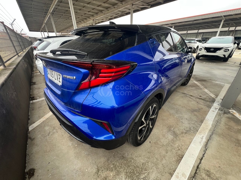 Foto del TOYOTA C-HR 180H Advance