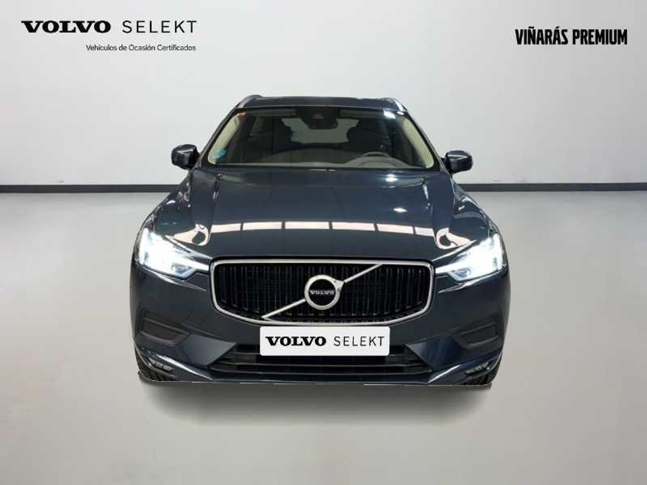 Foto del VOLVO XC60 B4 Momentum Pro AWD Aut.