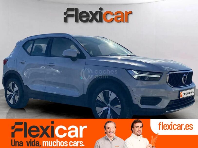 Foto del VOLVO XC40 T2 Momentum Aut.