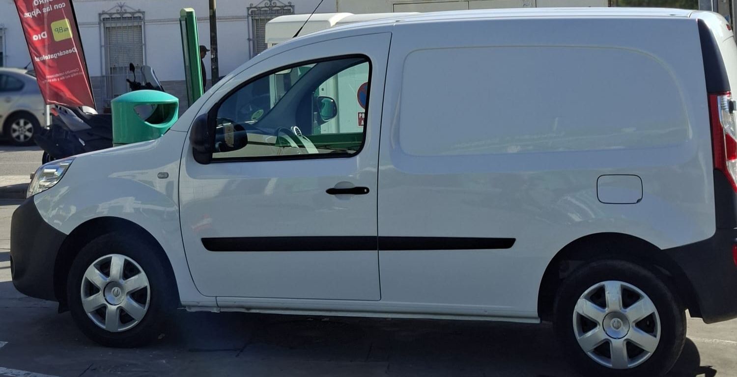 Foto del NISSAN NV250 Furgón 1.5dCi Comfort L1H1 2pl. 95