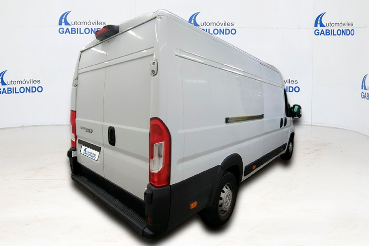 Foto del FIAT Ducato Fg. 33 2.3Mjt L2 H2 120CV