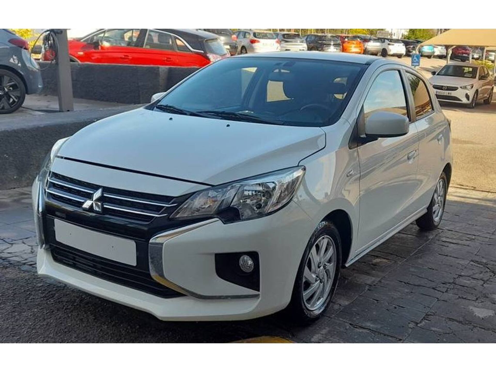 Imagen de MITSUBISHI Space Star