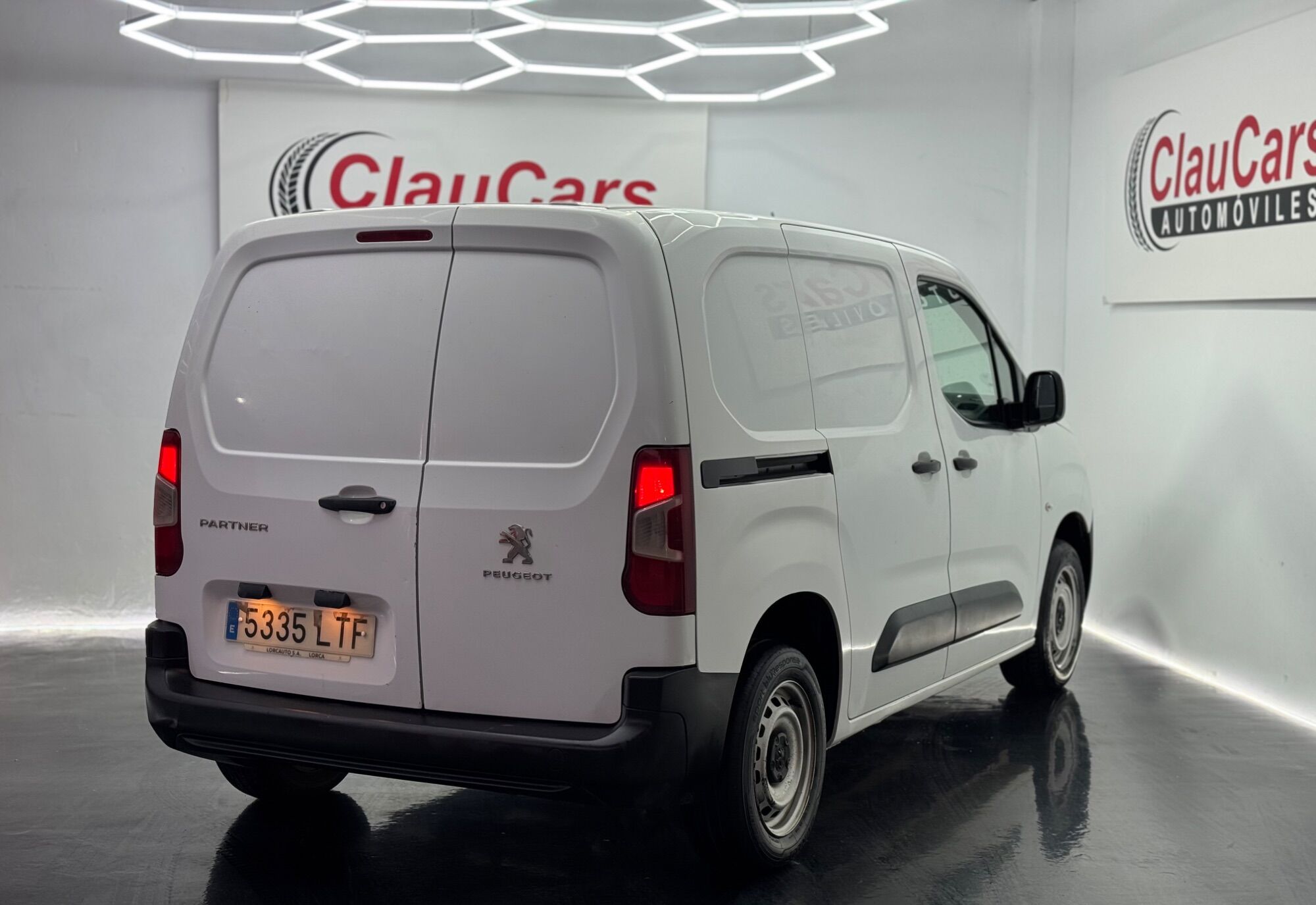 Foto del PEUGEOT Partner 1.5BlueHDI S&S Premium Standard 600kg 100