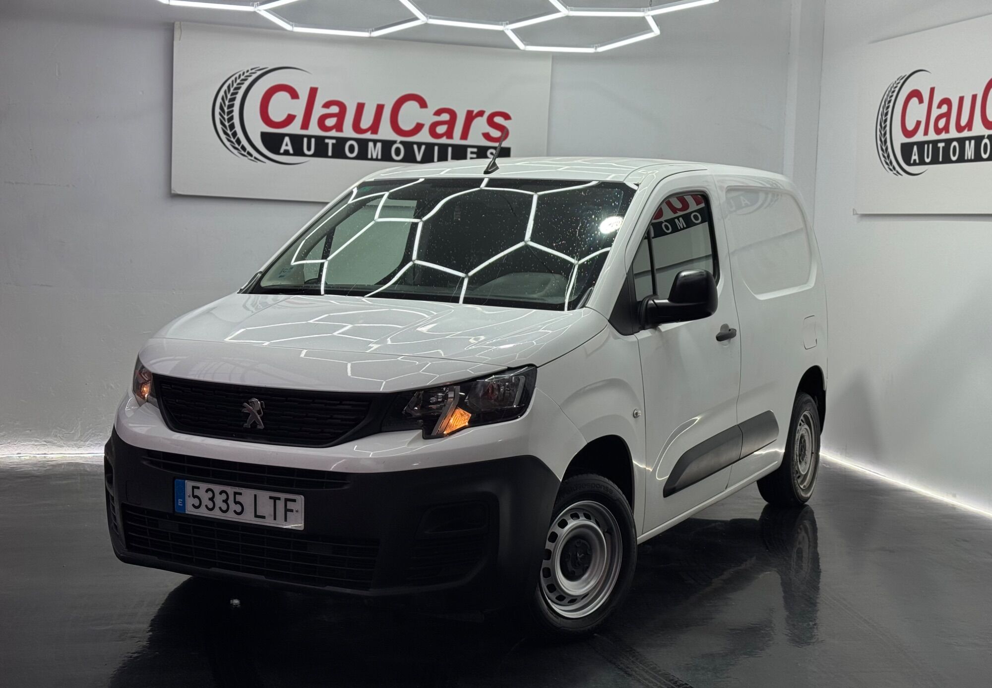 PEUGEOT Partner (1.5BlueHDI S&S Premium Standard 600kg 100) en Madrid