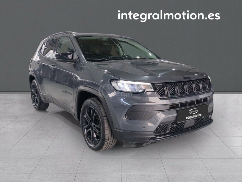 Foto del JEEP Compass 1.3 Gse T4 Night Eagle 4x2 130