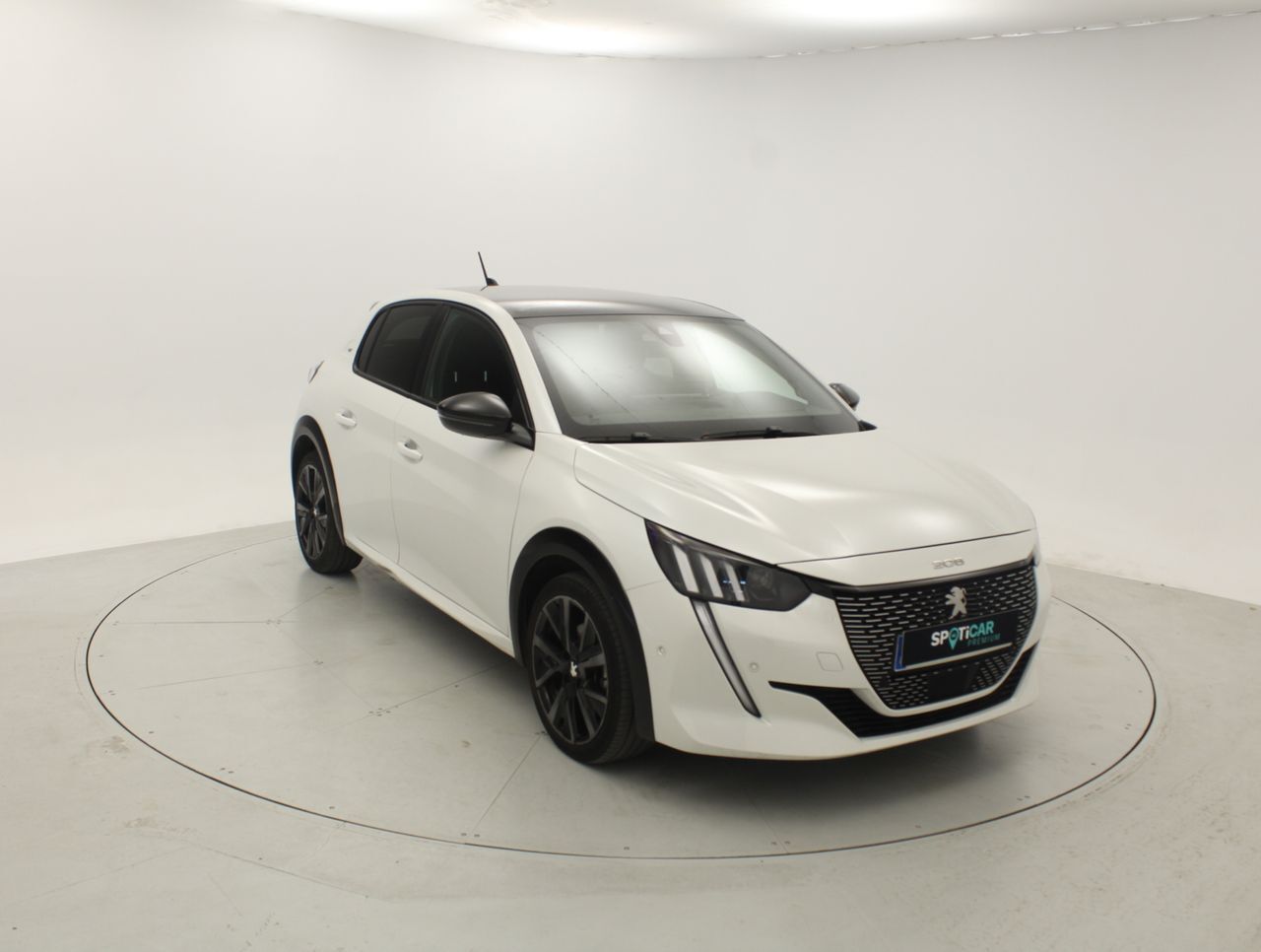 PEUGEOT 208 (PureTech 73kW (100CV) GT Pack) en Barcelona