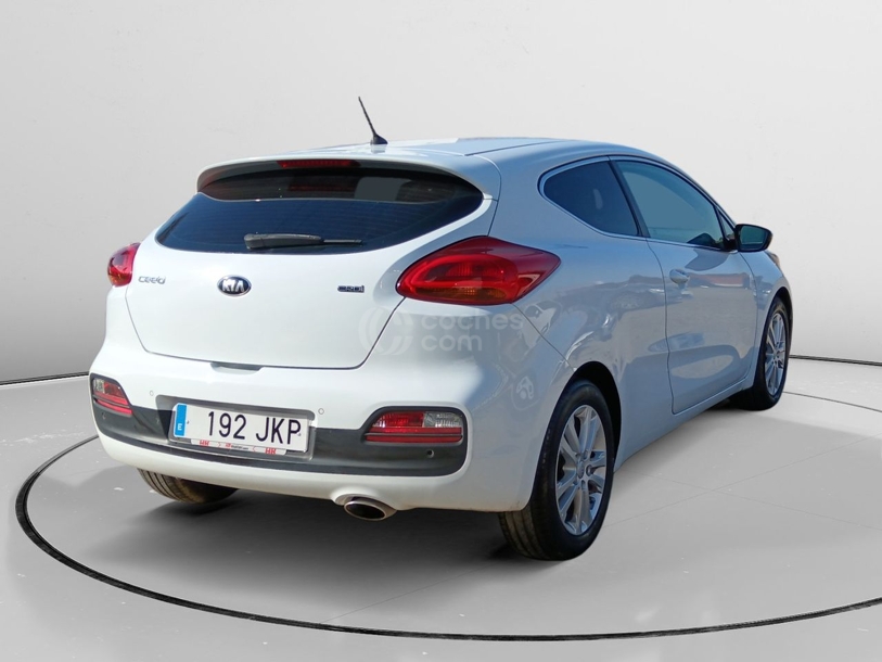 Foto del KIA Ceed Pro_Cee´d 1.6CRDi Drive