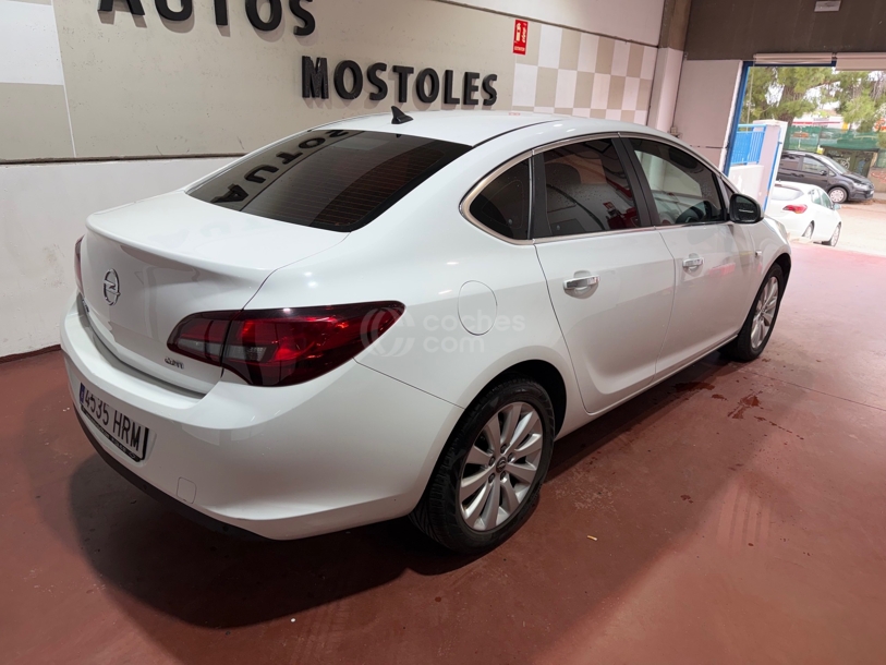 Foto del OPEL Astra 1.7CDTi S-S Excellence 130