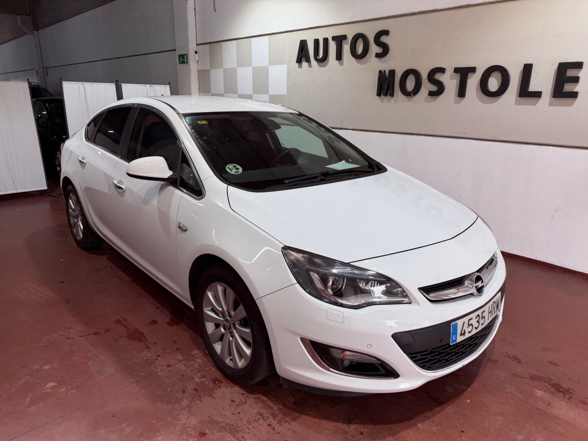 Foto del OPEL Astra 1.7CDTi S-S Excellence 130