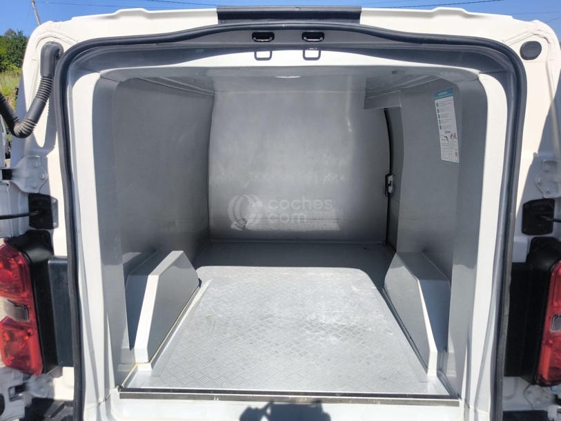 Foto del PEUGEOT Expert DCb. Replegable Standard 2.0BlueHDi S&S Pro 120