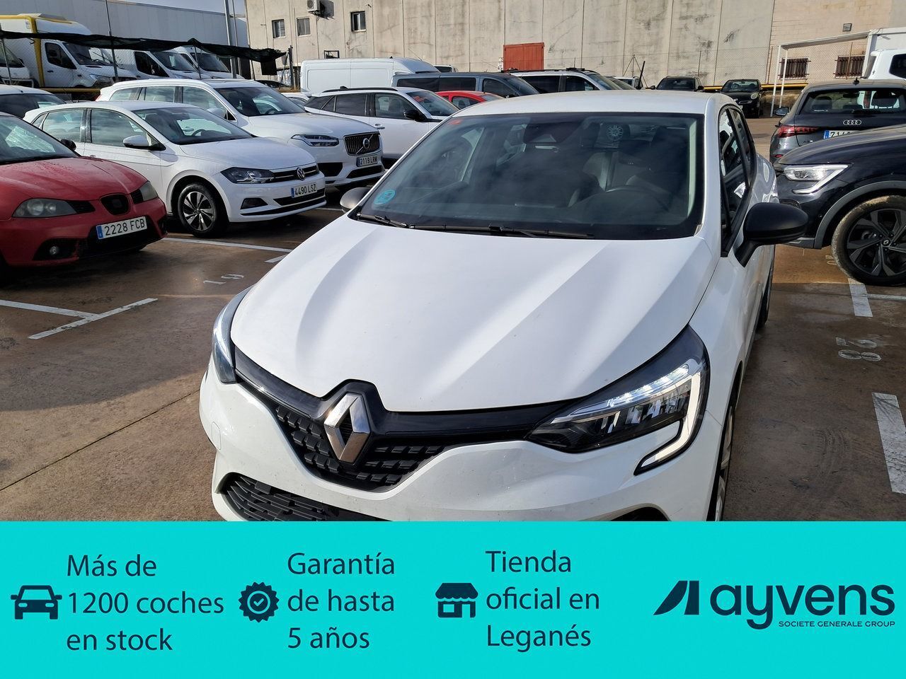 RENAULT Clio (Business Blue dCi 74 kW (100 CV)) en Madrid
